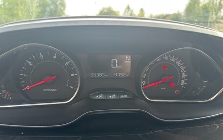 Peugeot 208 II, 2014 год, 645 000 рублей, 7 фотография
