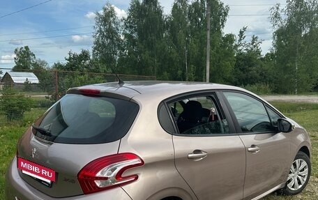Peugeot 208 II, 2014 год, 645 000 рублей, 3 фотография