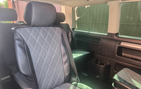 Volkswagen Multivan T6 рестайлинг, 2019 год, 3 750 000 рублей, 9 фотография