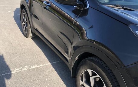 KIA Sportage IV рестайлинг, 2020 год, 2 000 000 рублей, 2 фотография