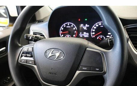Hyundai Solaris II рестайлинг, 2021 год, 1 150 000 рублей, 8 фотография