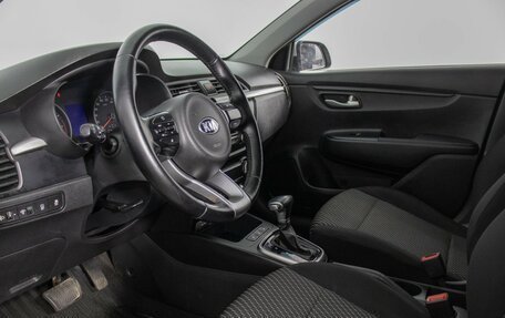 KIA Rio IV, 2018 год, 1 370 000 рублей, 10 фотография