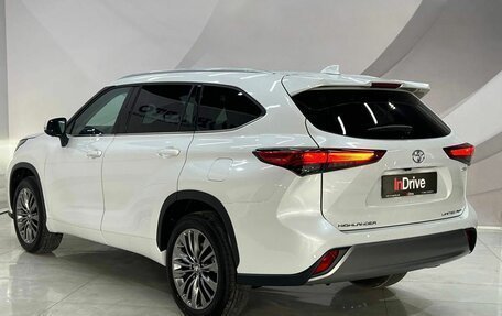 Toyota Highlander, 2024 год, 6 050 000 рублей, 6 фотография