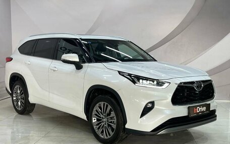 Toyota Highlander, 2024 год, 6 050 000 рублей, 3 фотография