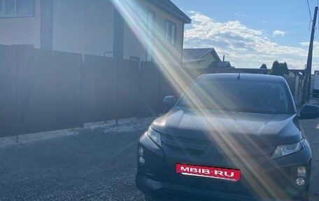 Mitsubishi L200 IV рестайлинг, 2019 год, 1 600 000 рублей, 4 фотография