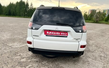 Mitsubishi Outlander III рестайлинг 3, 2011 год, 1 299 000 рублей, 4 фотография