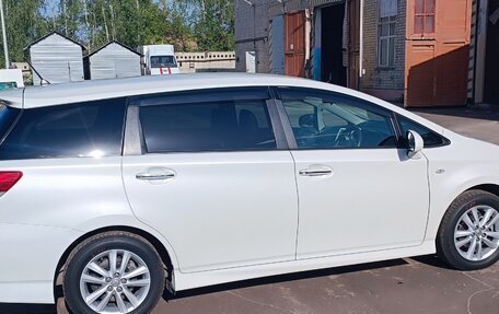 Toyota Wish II, 2011 год, 1 560 000 рублей, 12 фотография