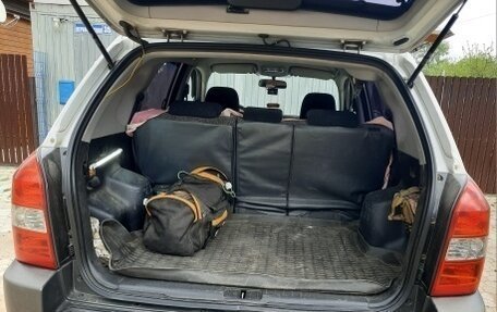 Hyundai Tucson III, 2008 год, 850 000 рублей, 4 фотография
