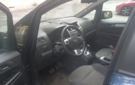 Opel Zafira B, 2011 год, 390 000 рублей, 2 фотография