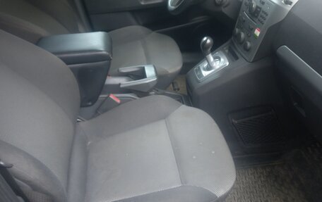 Opel Zafira B, 2011 год, 390 000 рублей, 4 фотография