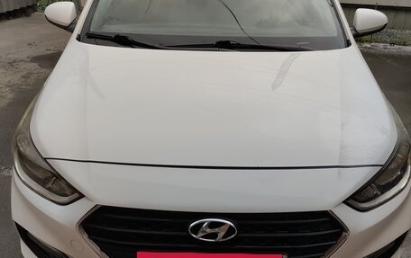 Hyundai Solaris II рестайлинг, 2018 год, 981 000 рублей, 2 фотография