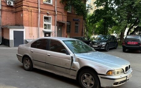 BMW 5 серия, 2000 год, 310 000 рублей, 8 фотография