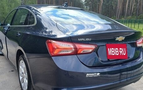 Chevrolet Malibu IX, 2019 год, 1 730 000 рублей, 2 фотография