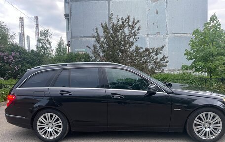 Mercedes-Benz C-Класс, 2009 год, 900 000 рублей, 4 фотография