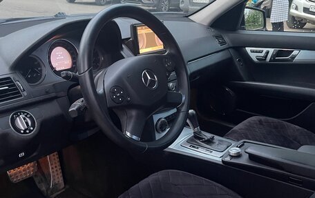 Mercedes-Benz C-Класс, 2009 год, 900 000 рублей, 8 фотография