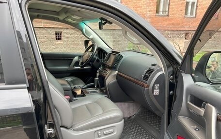 Toyota Land Cruiser 200, 2010 год, 3 469 000 рублей, 8 фотография