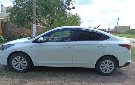 Hyundai Solaris II рестайлинг, 2020 год, 1 450 000 рублей, 7 фотография