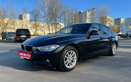 BMW 3 серия, 2013 год, 1 550 000 рублей, 14 фотография