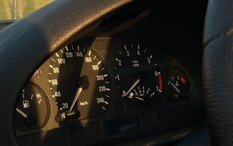 BMW 3 серия, 2000 год, 475 000 рублей, 12 фотография