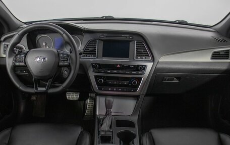 Hyundai Sonata VII, 2017 год, 1 920 000 рублей, 15 фотография