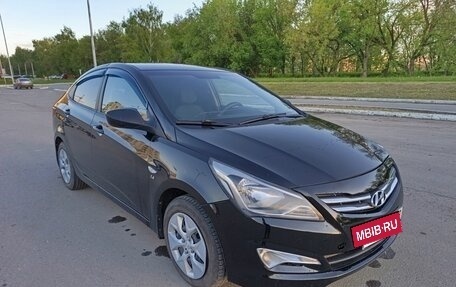 Hyundai Solaris II рестайлинг, 2014 год, 930 000 рублей, 2 фотография