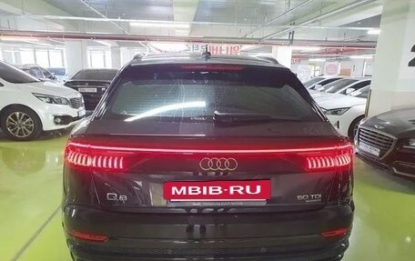 Audi A8, 2022 год, 7 700 000 рублей, 5 фотография