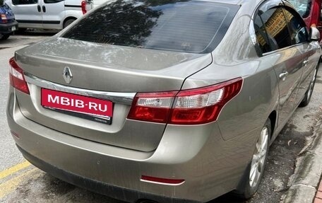 Renault Latitude I, 2011 год, 960 000 рублей, 21 фотография