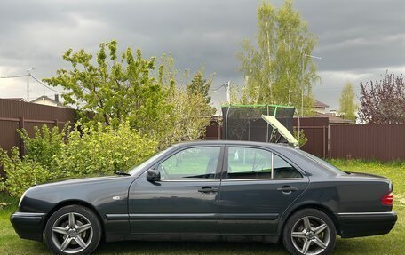 Mercedes-Benz E-Класс, 1998 год, 410 000 рублей, 9 фотография