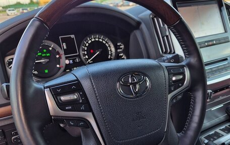 Toyota Land Cruiser 200, 2020 год, 8 500 000 рублей, 23 фотография