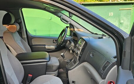 Hyundai H-1 II рестайлинг, 2008 год, 1 333 333 рублей, 16 фотография
