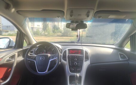 Opel Astra J, 2011 год, 700 000 рублей, 7 фотография