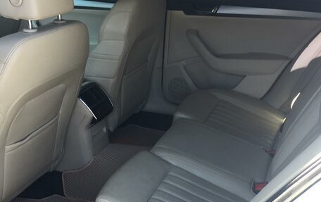 Skoda Superb III рестайлинг, 2016 год, 1 700 000 рублей, 3 фотография