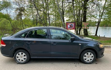 Volkswagen Polo VI (EU Market), 2011 год, 850 000 рублей, 2 фотография