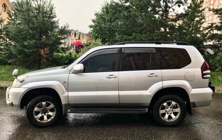 Toyota Land Cruiser Prado 120 рестайлинг, 2002 год, 1 450 000 рублей, 3 фотография