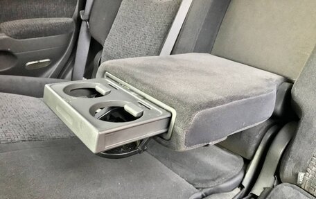 Toyota Land Cruiser Prado 120 рестайлинг, 2002 год, 1 450 000 рублей, 29 фотография