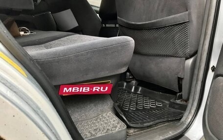 Toyota Land Cruiser Prado 120 рестайлинг, 2002 год, 1 450 000 рублей, 24 фотография