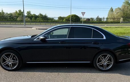 Mercedes-Benz E-Класс, 2016 год, 2 950 000 рублей, 9 фотография