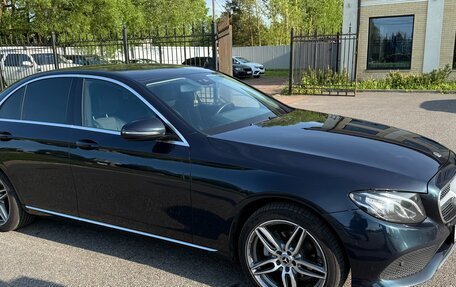 Mercedes-Benz E-Класс, 2016 год, 2 950 000 рублей, 14 фотография