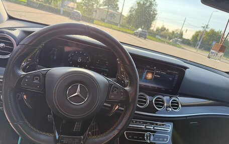 Mercedes-Benz E-Класс, 2016 год, 2 950 000 рублей, 29 фотография