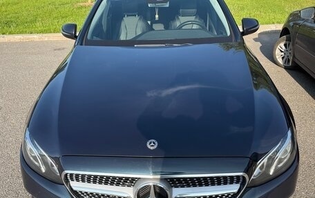 Mercedes-Benz E-Класс, 2016 год, 2 950 000 рублей, 31 фотография