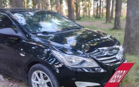 Hyundai Solaris II рестайлинг, 2015 год, 1 050 000 рублей, 2 фотография