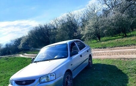 Hyundai Accent II, 2011 год, 650 000 рублей, 2 фотография
