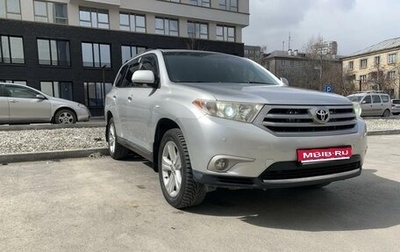 Toyota Highlander III, 2011 год, 1 980 000 рублей, 1 фотография