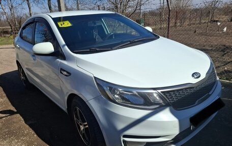 KIA Rio III рестайлинг, 2015 год, 1 300 000 рублей, 2 фотография
