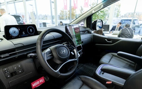 Hyundai Staria, 2025 год, 9 949 000 рублей, 11 фотография