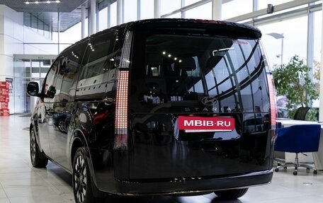Hyundai Staria, 2025 год, 9 949 000 рублей, 6 фотография