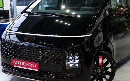 Hyundai Staria, 2025 год, 9 949 000 рублей, 7 фотография