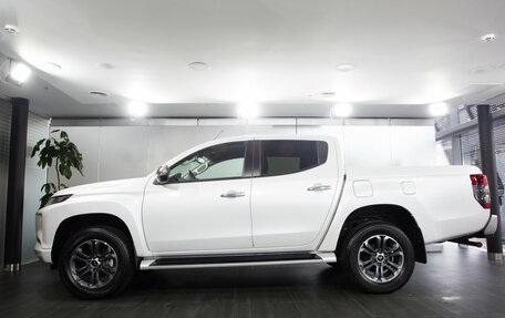 Mitsubishi L200 IV рестайлинг, 2024 год, 5 950 000 рублей, 7 фотография