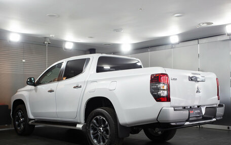 Mitsubishi L200 IV рестайлинг, 2024 год, 5 950 000 рублей, 6 фотография