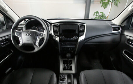 Mitsubishi L200 IV рестайлинг, 2024 год, 5 950 000 рублей, 14 фотография